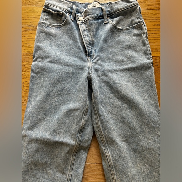 Ultra High Rise 90s Straight Jean - Picture 9 of 13